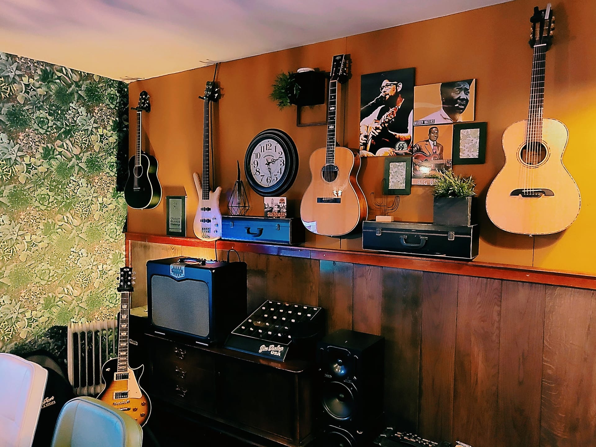 Home - the-guitar-guy